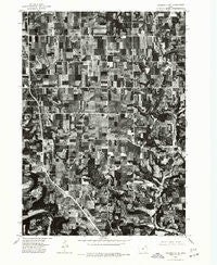 Decorah 2 NE Iowa Historical topographic map, 1:24000 scale, 7.5 X 7.5 Minute, Year 1975