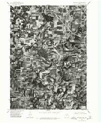 Decorah 3 NW Iowa Historical topographic map, 1:24000 scale, 7.5 X 7.5 Minute, Year 1975