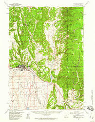 Newcastle Wyoming Historical topographic map, 1:62500 scale, 15 X 15 Minute, Year 1958